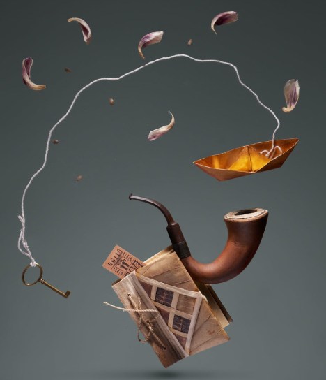 brown ceramic mug with white string lights